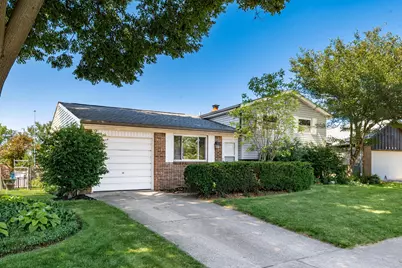 2076 Queensbridge Drive, Columbus, OH 43235 - Photo 3