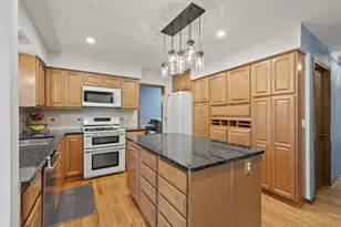 2448 Shroton Ct, Powell, OH 43065 - Photo 7