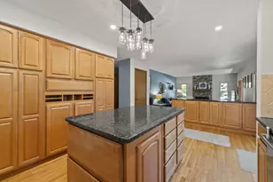 2448 Shroton Ct, Powell, OH 43065 - Photo 9