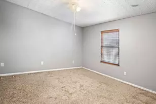 8190 Rochester Way, Westerville, OH 43081 - Photo 11