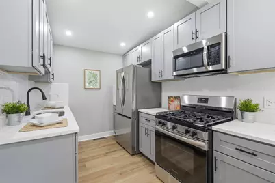 1760 S 8th Street, Columbus, OH 43207 - Photo 13
