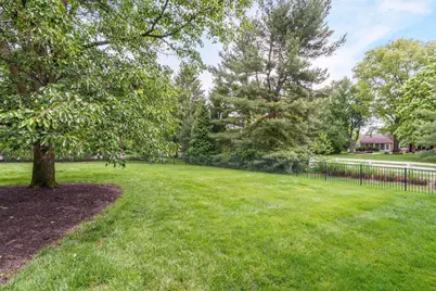 3762 Pembrooke Green E, New Albany, OH 43054 - Photo 9