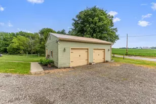 5080 Canal Rd NE, Pleasantville, OH 43148 - Photo 7