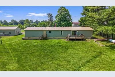 5080 Canal Road NE, Pleasantville, OH 43148 - Photo 9