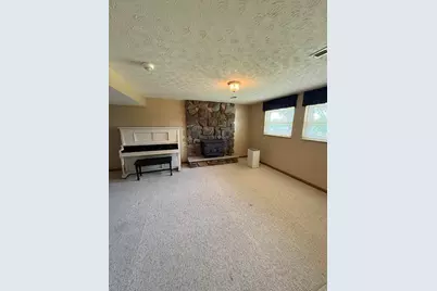3023 Valley View Road NE, Lancaster, OH 43130 - Photo 9