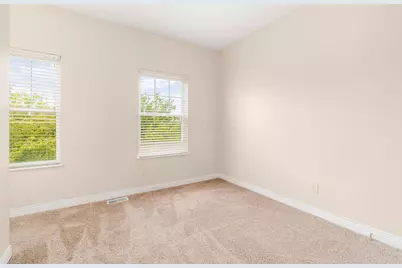 206 Lamplight Court, Delaware, OH 43015 - Photo 15