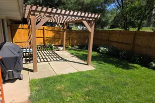 21 Sussex Ct W, Lexington, OH 44904 - Photo 3
