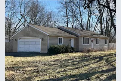 76 Harrison Street SW, Pataskala, OH 43062 - Photo 1
