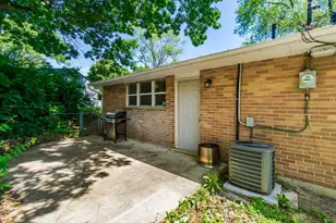 3869 Gilroy Rd, Columbus, OH 43227 - Photo 25