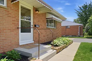 2986 Lee Ellen Pl, Columbus, OH 43207 - Photo 3