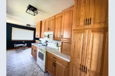 17863 Coshocton Road, Mount Vernon, OH 43050 - Photo 3