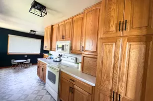 17863 Coshocton Rd, Mount Vernon, OH 43050 - Photo 3