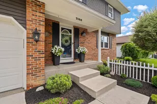 2166 Blackoak Ave, Columbus, OH 43229 - Photo 3