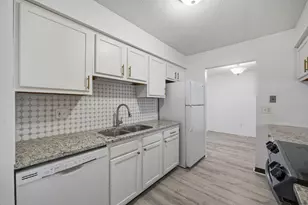 5258 Captains Ct, Columbus, OH 43220 - Photo 17