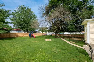 207 N Oak St, London, OH 43140 - Photo 29