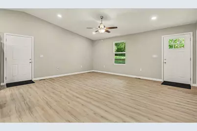 6787 Royalton Road SW, Lancaster, OH 43130 - Photo 5