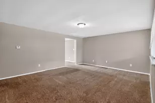 1401 Hentz Dr, Reynoldsburg, OH 43068 - Photo 7