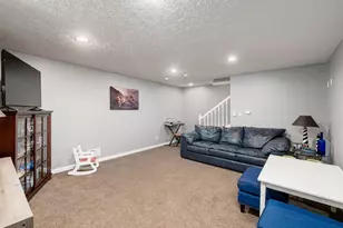 197 Stonhope Dr, Delaware, OH 43015 - Photo 35
