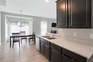 577 Carnaval Creek Dr, Blacklick, OH 43004 - Photo 11