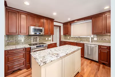 2738 E Broad Street, Bexley, OH 43209 - Photo 9