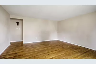 6493 Dobson Square E, Columbus, OH 43229 - Photo 11