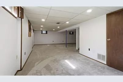 6493 Dobson Square E, Columbus, OH 43229 - Photo 37