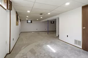 6493 Dobson Square E, Columbus, OH 43229 - Photo 37