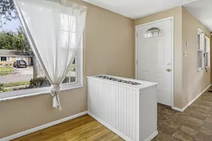 6493 Dobson Square E, Columbus, OH 43229 - Photo 9