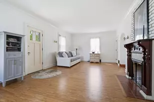 1127 E Walnut St, Westerville, OH 43081 - Photo 5