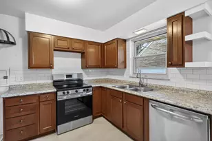 1297 Shanley Dr, Columbus, OH 43224 - Photo 13