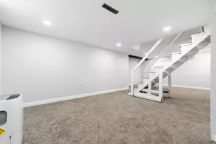 1816 Brentnell Ave, Columbus, OH 43219 - Photo 25