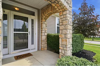256 Olentangy Meadows Drive, Lewis Center, OH 43035 - Photo 5