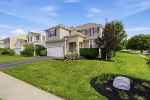 256 Olentangy Meadows Dr, Lewis Center, OH 43035 - Photo 3