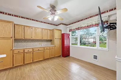 1862 Harrisburg Pike, Grove City, OH 43123 - Photo 7