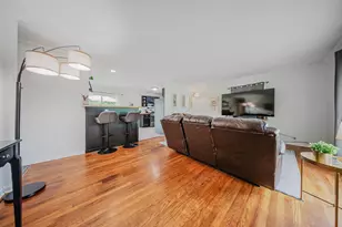 926 Minerva Ave, Columbus, OH 43229 - Photo 5