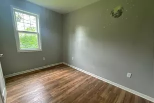 1091 S Hampton Rd, Columbus, OH 43227 - Photo 9