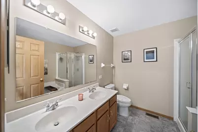 1092 Oxford Drive N, Pataskala, OH 43062 - Photo 13