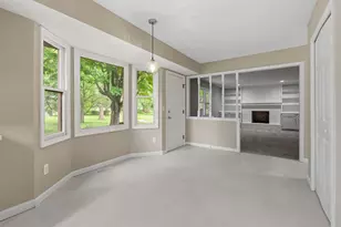 2069 Walnut Hill Park Dr, Columbus, OH 43232 - Photo 23