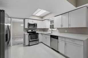 2069 Walnut Hill Park Dr, Columbus, OH 43232 - Photo 21