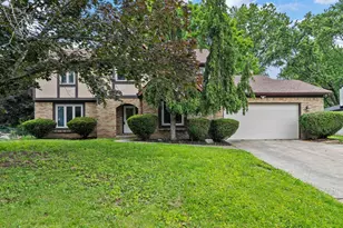 2069 Walnut Hill Park Dr, Columbus, OH 43232 - Photo 1