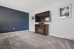 214 Greenbrier Rd, Sunbury, OH 43074 - Photo 7