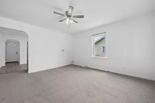 1127 Grace St, Washington Court House, OH 43160 - Photo 5