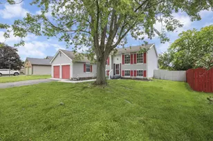 357 Old Ranch Ct, Galloway, OH 43119 - Photo 3