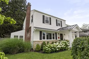 2704 Brandon Rd, Upper Arlington, OH 43221 - Photo 3