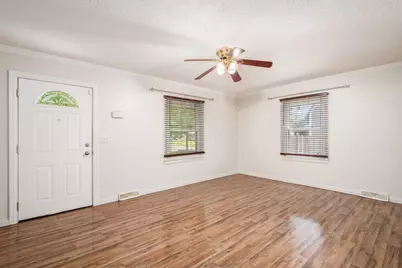 3373 Eisenhower Road, Columbus, OH 43224 - Photo 11