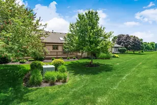 10252 Braeburn Ct, Powell, OH 43065 - Photo 5