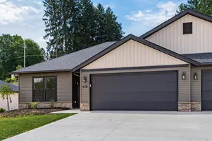 3438 Jamestown Dr, Zanesville, OH 43701 - Photo 1