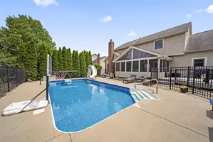 5955 Windward Ct, Lewis Center, OH 43035 - Photo 3