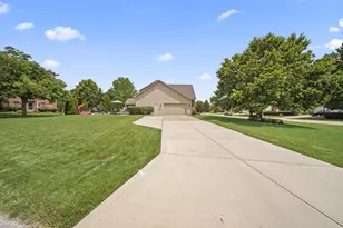 5955 Windward Ct, Lewis Center, OH 43035 - Photo 41
