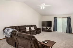 5092 Langcroft Dr, Hilliard, OH 43026 - Photo 3